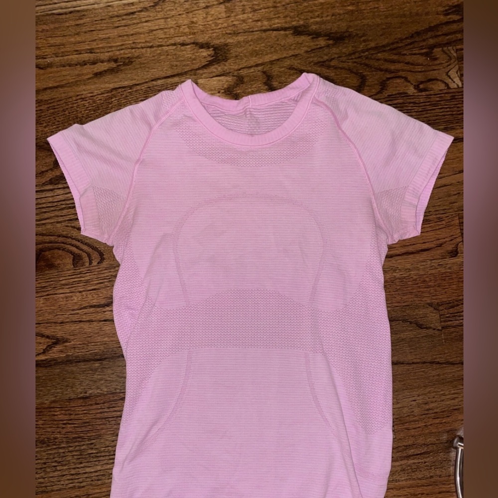 Lulu lemon pink swiftly tech